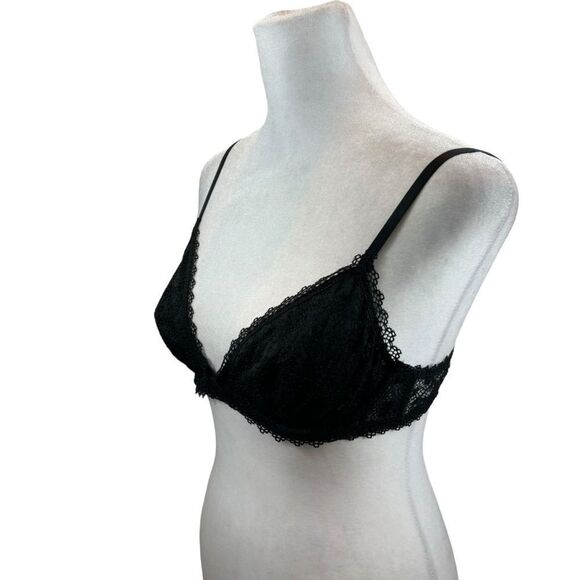 Ladies Victoria’s Secret Brand Black Lace Bralette with Underwire Size Medium - Picture 5 of 9